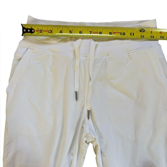 Lululemon Dance Studio Crop Pants Womens Size 4 White Pull On - Picture 11 of 11